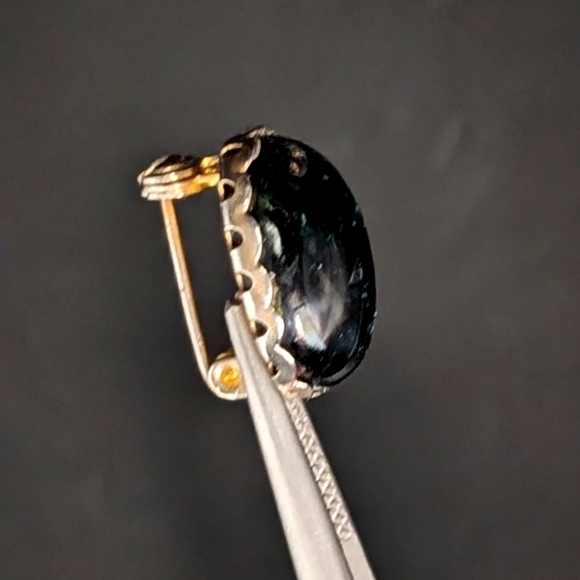 Vintage Ethiopian or Indonesian Opal Gold Tone Brooch Pin - Large Oval Cabochon - Picture 7 of 9